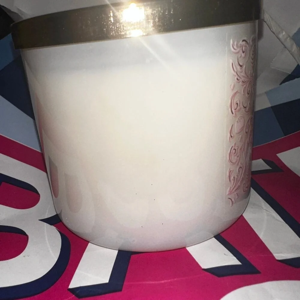 Bath & Body Works positively sweet
